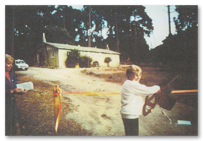 Mayor Flo Schaefer Cutting Ribbon